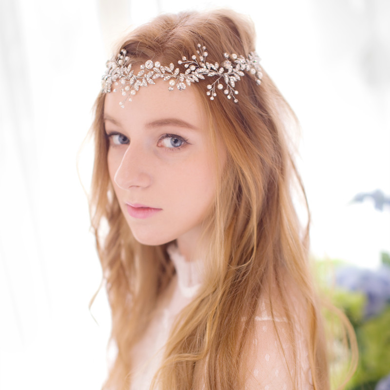 Eva Bridal Headpiece made with rhinestones and pearls