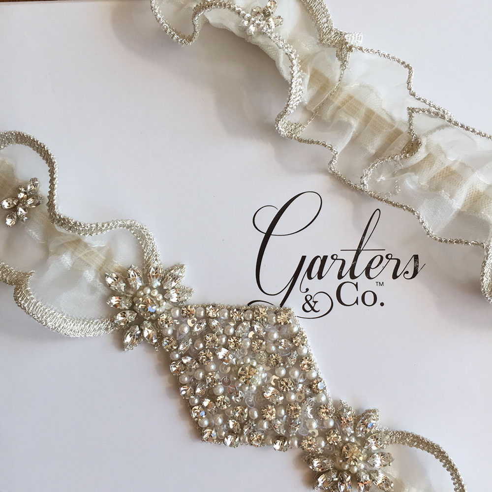 Beautiful Heirloom Garter with sparkling Rhinestones